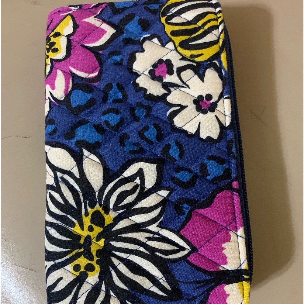 Vera Bradley new wallet